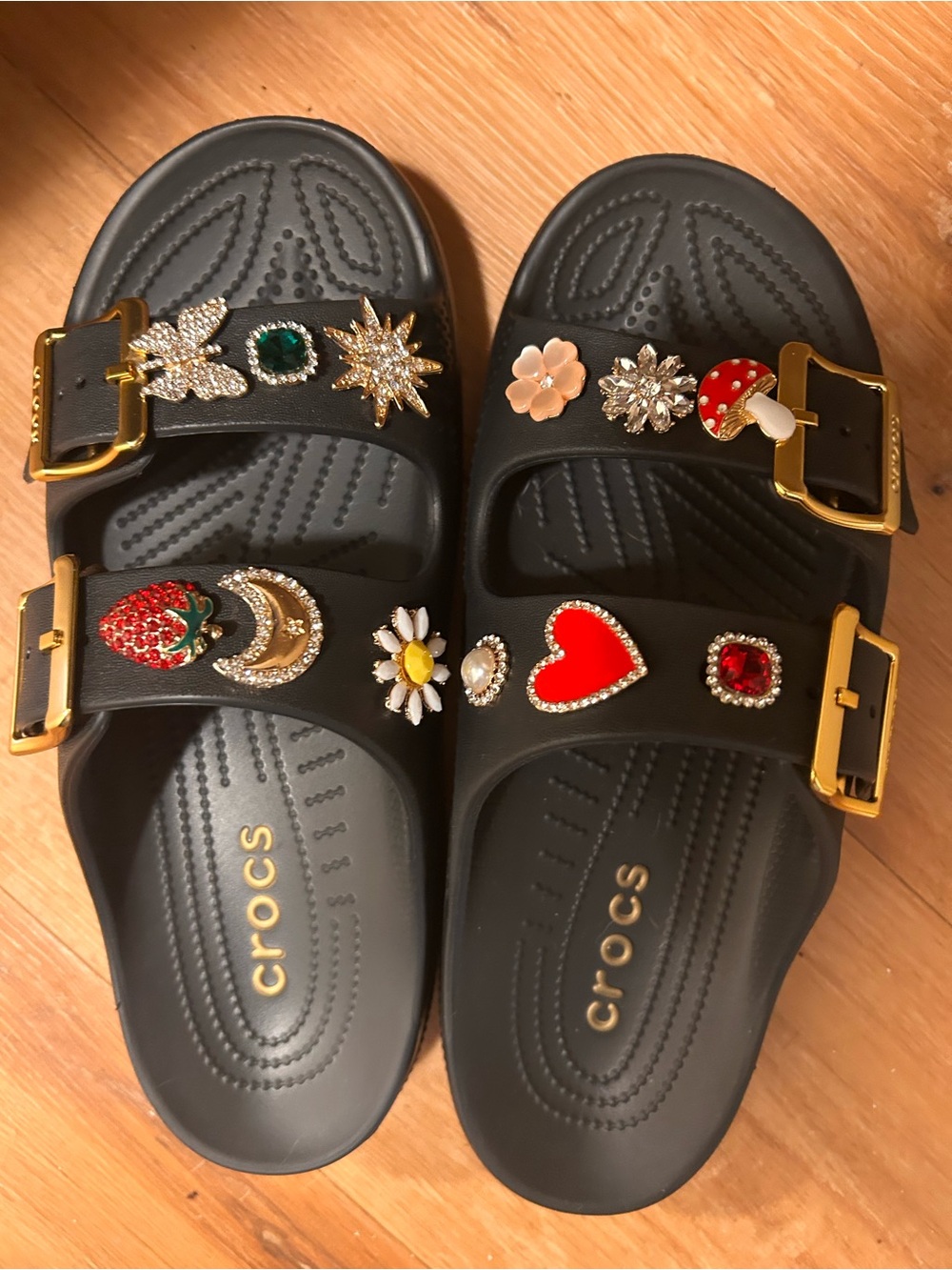 CROCS SATURDAY SANDALS